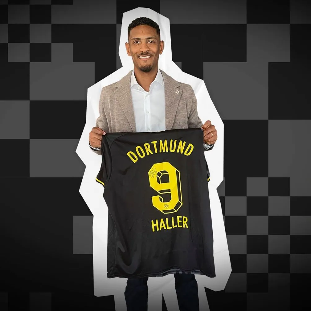 IG | @BVBSHOP Haller iba a usar el número 9 que dejó Haaland