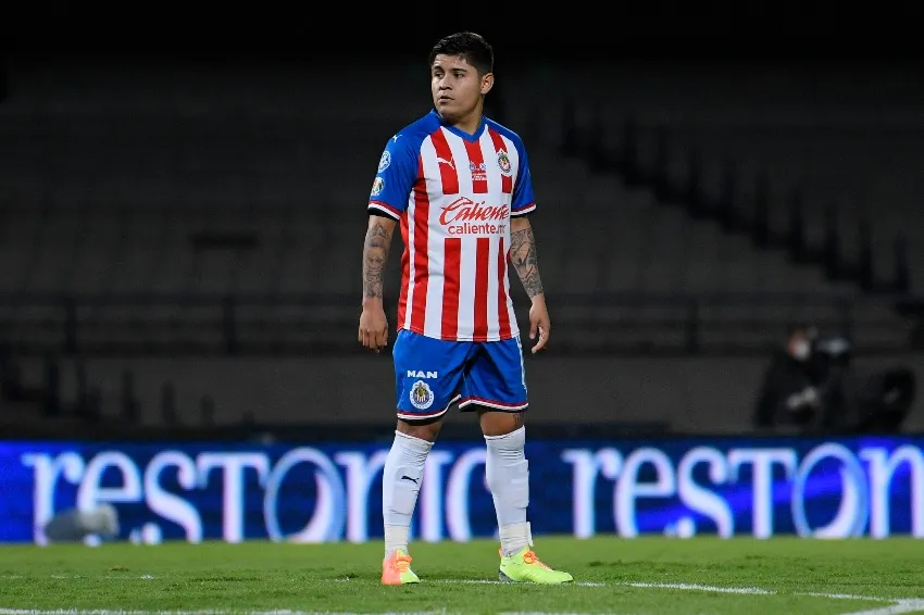 IMAGO 7 Chofis López en un partido de Chivas
