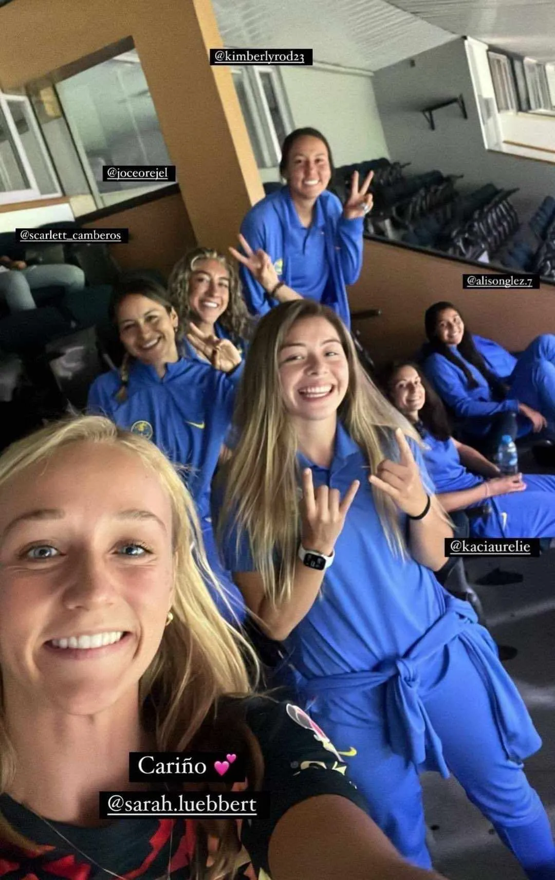 INSTAGRAM: @KattyAbad Sarah Luebbert en su visita al Estadio Azteca