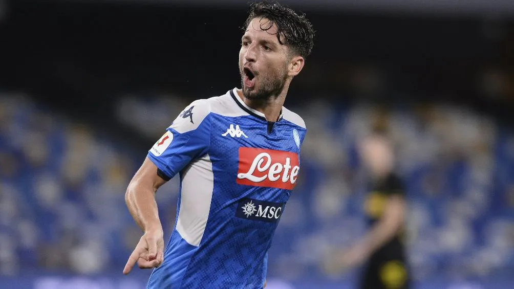 AP Mertens se va como el goleador histórico del club