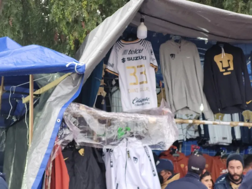 ESPECIAL Playera de Dani Alves la más solicitada