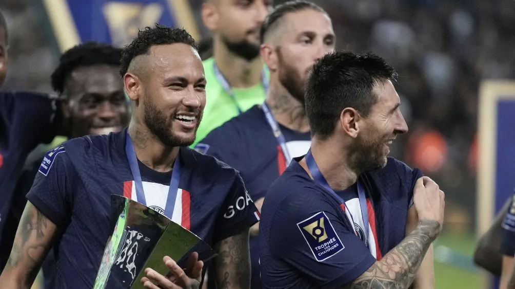 AP Neymar y Messi en festejo