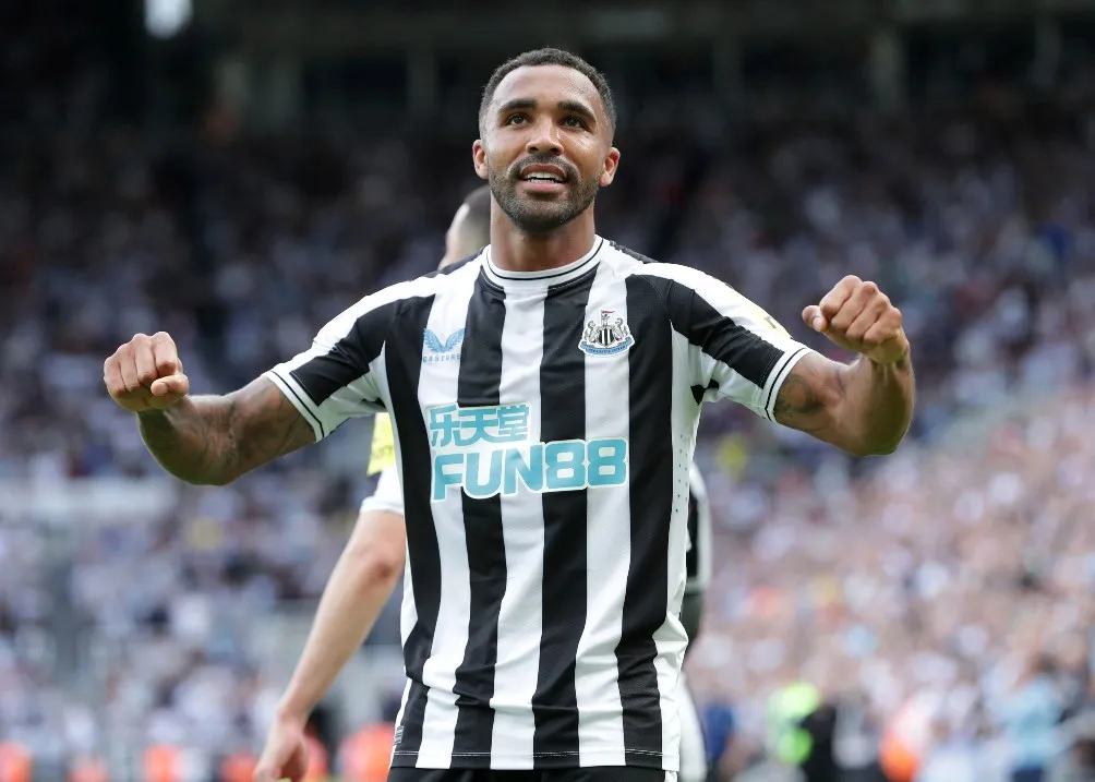 AP Newcastle venció 2-0 al Nottingham Forest