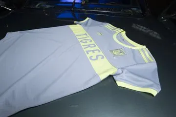 TWITTER @TigresFemenil Nuevo jersey de las Amazonas