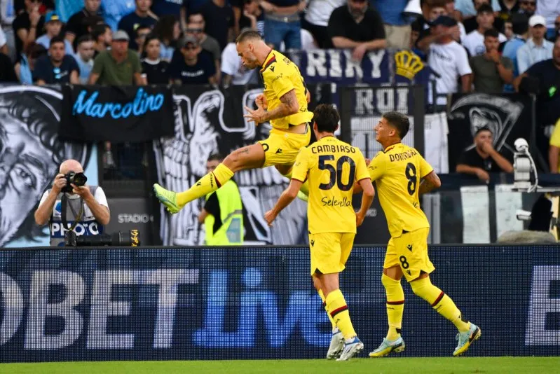 AP Arnautovic en festejo con Bologna