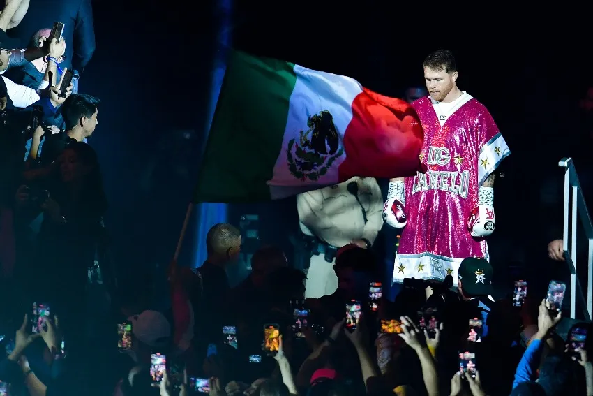 MEXSPORT Canelo Álvarez previo a su pelea ante Bivol