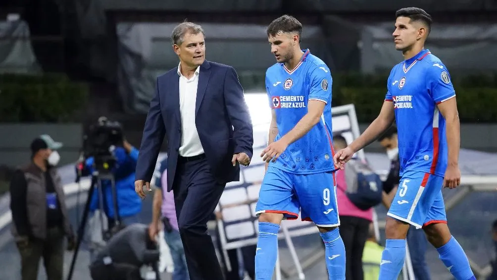 IMAGO7 Diego Aguirre tiene a su quinto refuerzo para el torneo