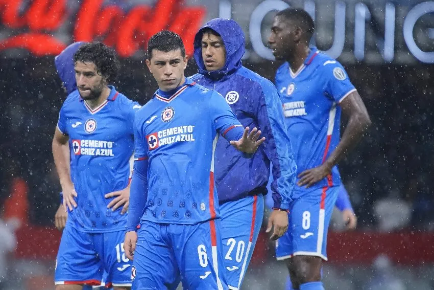 IMAGO 7 Jugadores de Cruz Azul después de la goleada