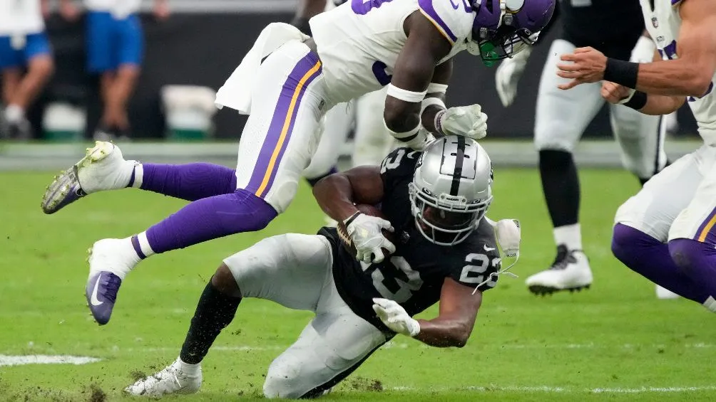 AP Drake tenía todavía un año de contrato