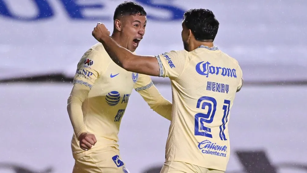 IMAGO7 Emilio Lara en festejo con América
