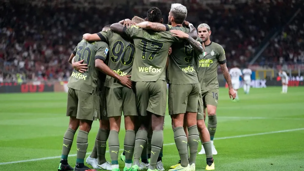 AP El cuadro del Milan se mantiene en lo más alto de la Serie A