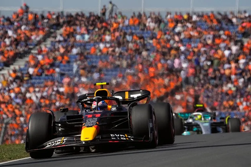 AP Checo Pérez en el Gp de Países Bajos