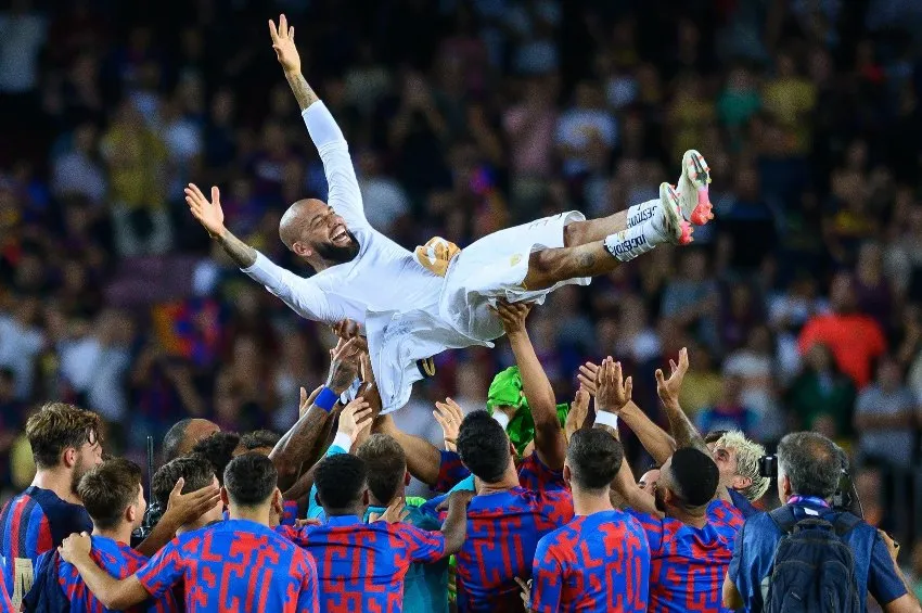 MEXSPORT Dani Alves en su despedida del Barcelona