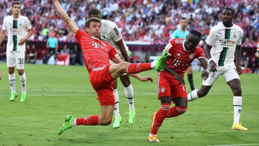 AP Müller y Mané con el Bayern Múnich