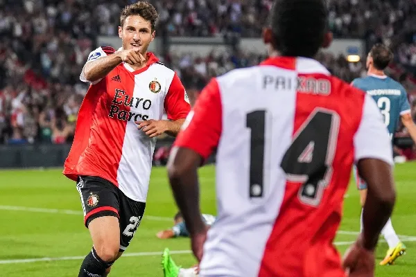 TWITTER @SANTIGIM9 Santi sigue incrementando su meta goleadora