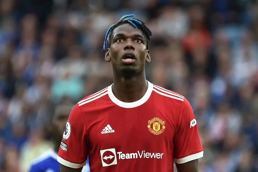 AP Pogba en un partido del Manchester United