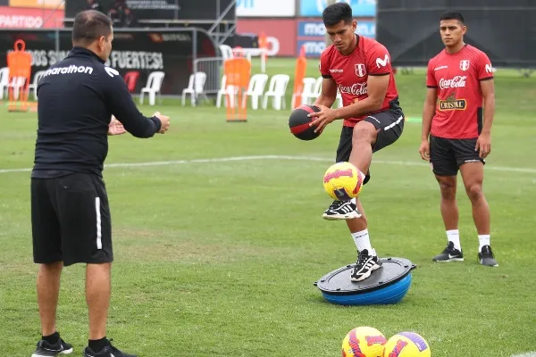 TWITTER @SELECCIONPERU La selección andina en entrenamiento