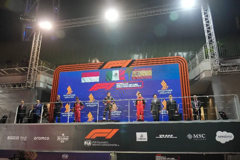 AP Sergio en el podio