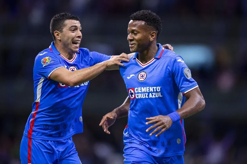 MEXSPORT Cruz Azul en celebración de gol