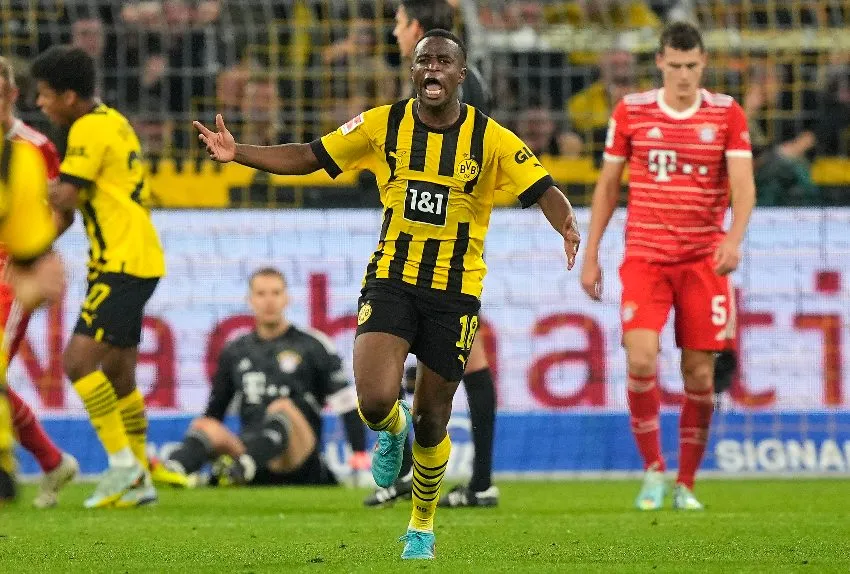 AP Dortmund celebrando el empate de último minuto