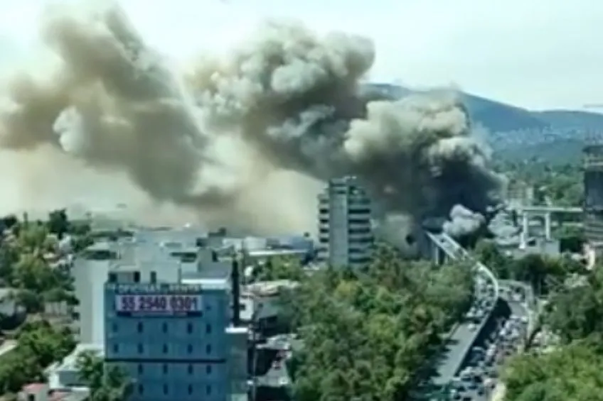 ESPECIAL Incendio en centro comercial de Periférico Sur