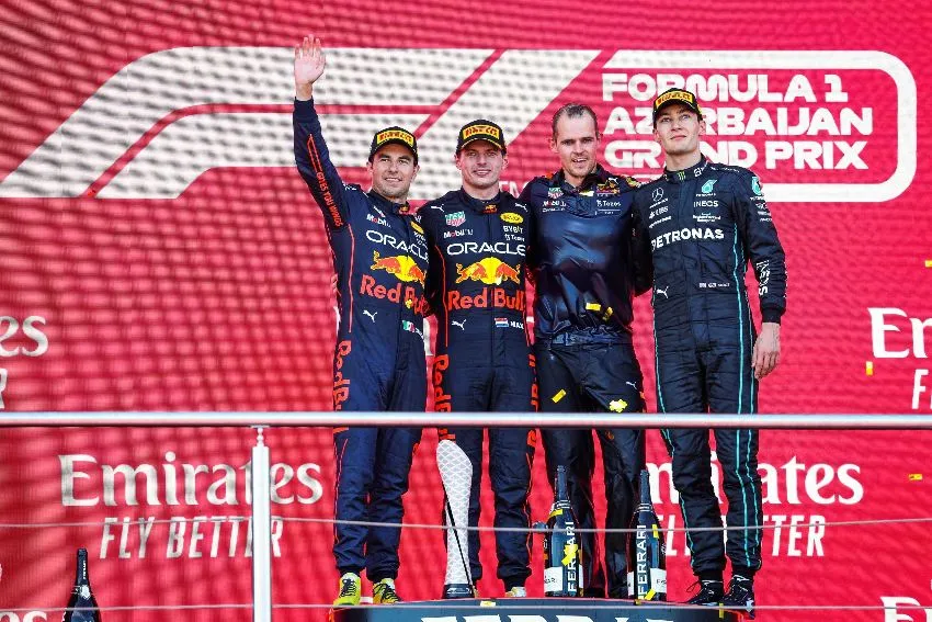 MEXSPORT Pérez y Verstappen en un podio