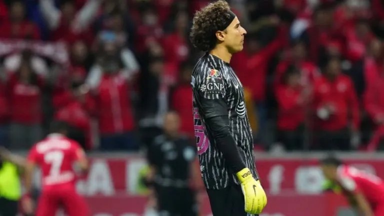 IMAGO7 Guillermo Ochoa con las Águilas