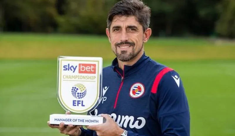 AP Paunovic con el Reading