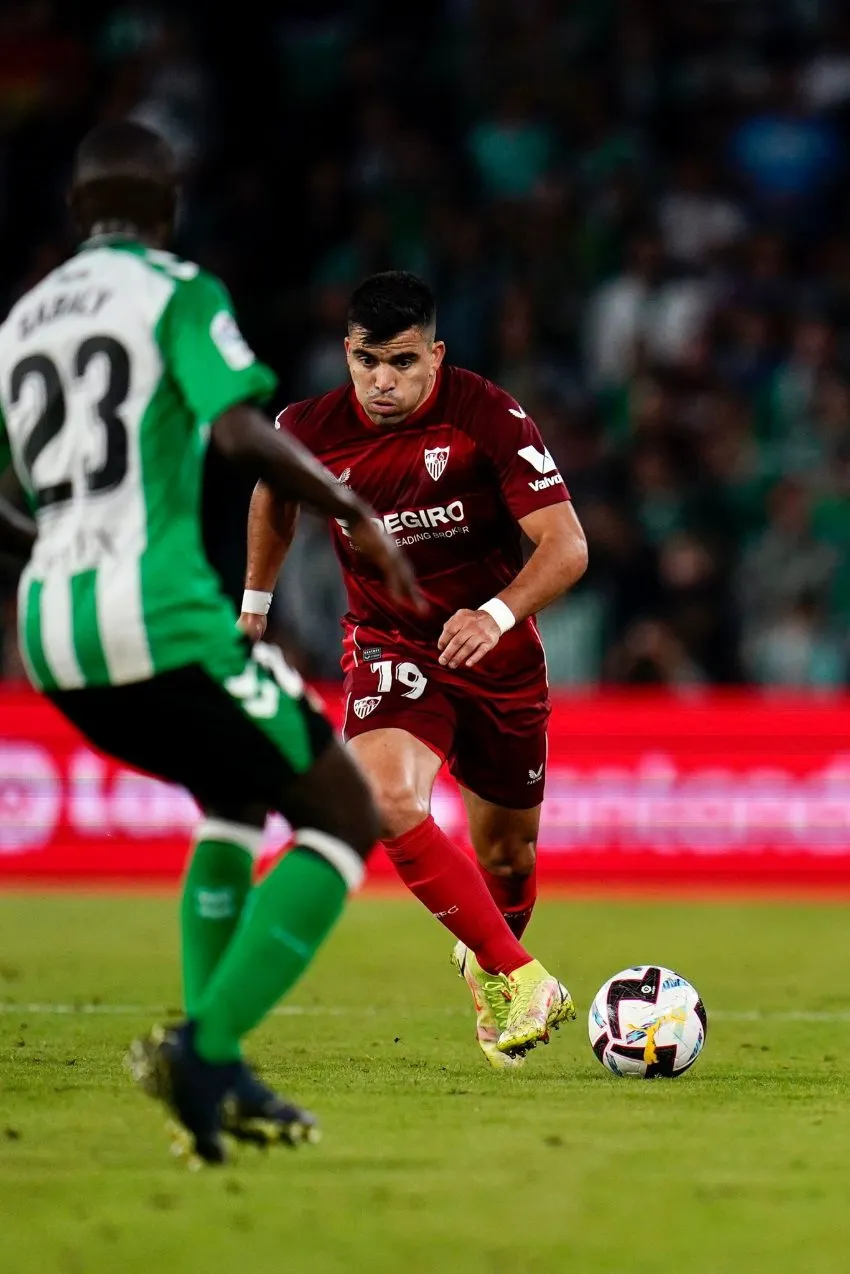 TWITTER: @SevillaFC Acuña en un juego del Sevilla