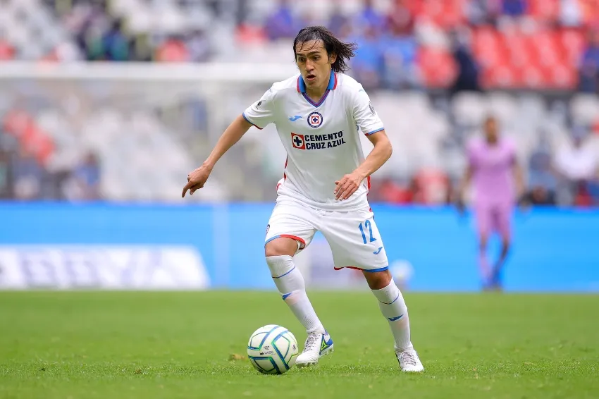 IMAGO7 Shaggy Martínez en un partido con Cruz Azul