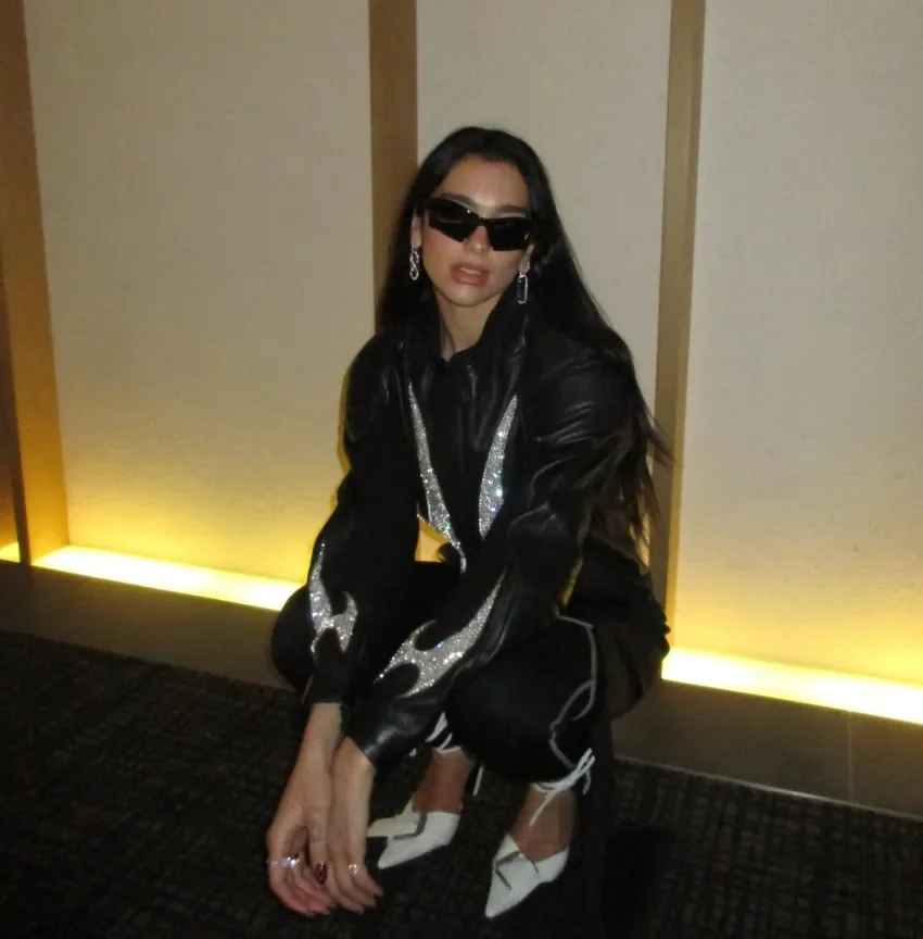 INSTAGRAM: @dualipa Dua Lipa para una foto de sus redes sociales