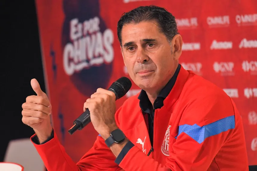 IMAGO7 Fernando Hierro, director deportivo de Chivas