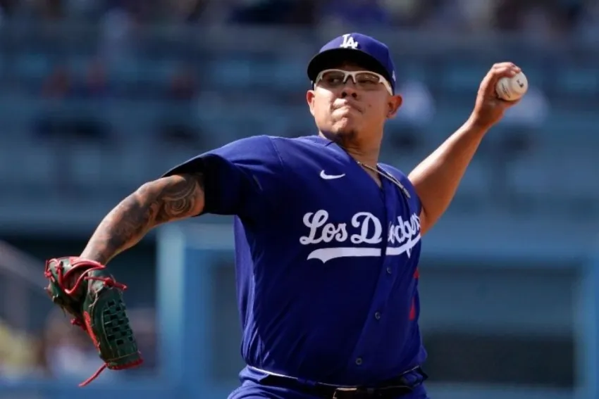 AP Julio Urías en un juego de los Dodgers