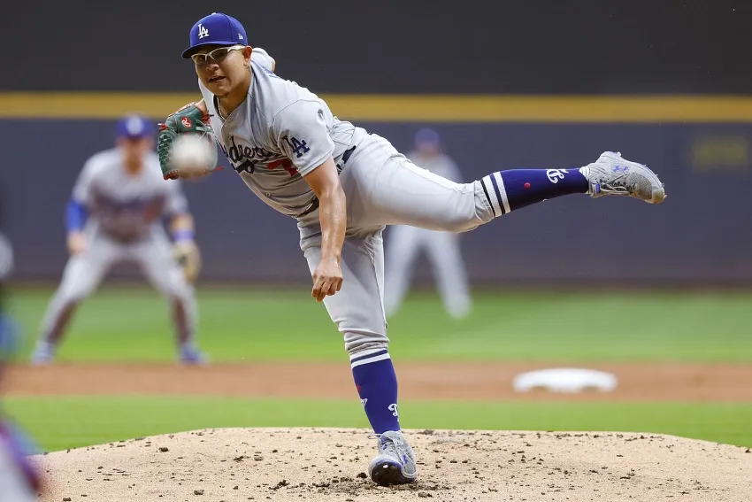AP Julio Urías en un juego de los Dodgers