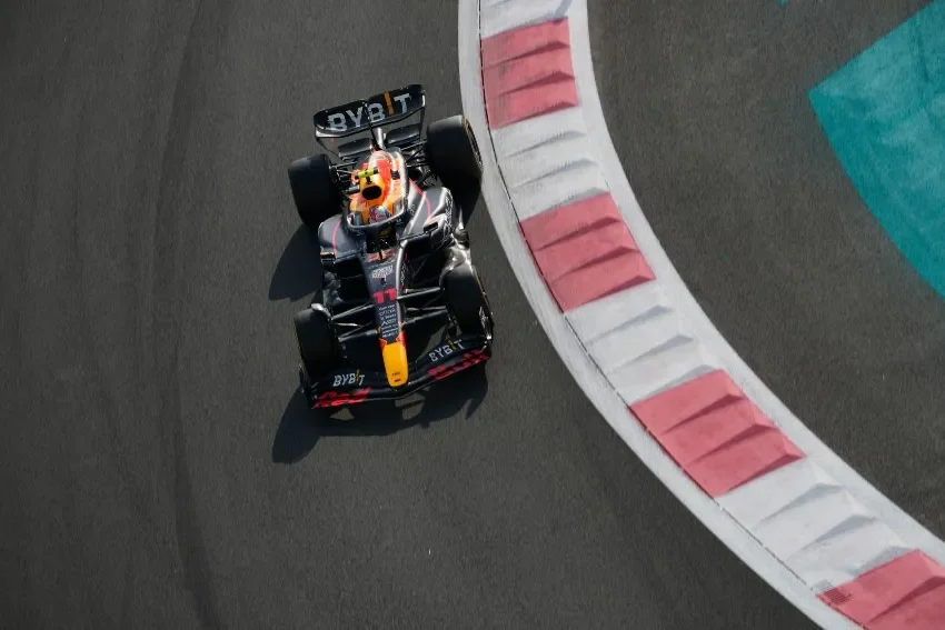 AP Checo Pérez en el GP de Abu Dhabi