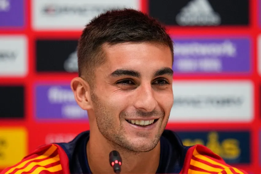 AP Ferran Torres en conferencia de prensa