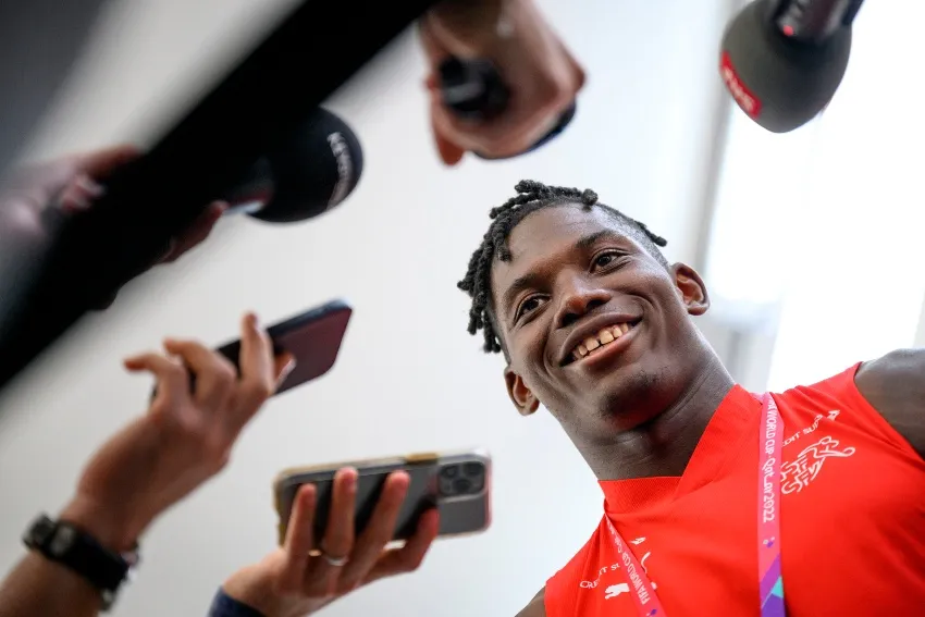 AP Embolo en conferencia de prensa