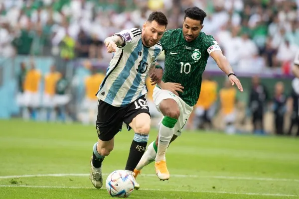 MEXSPORT Messi con Argentina vs Arabia Saudita en Qatar 2022