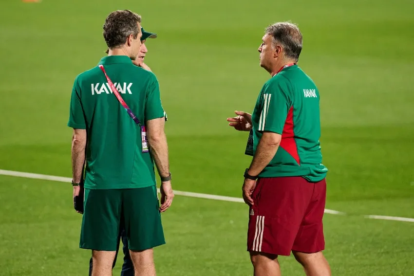 MEXSPORT Ordiales y Martino en un entrenamiento del Tri