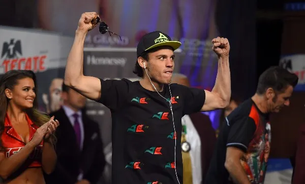 MEXSPORT Julio César Chávez Jr. en ceremonia de pesaje