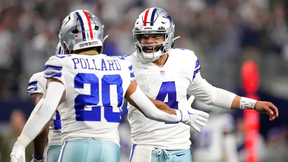 AP Dak junto a Pollard