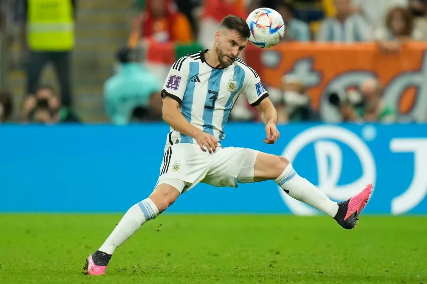 AP Nico Tagliafico en Qatar 2022 con Argentina