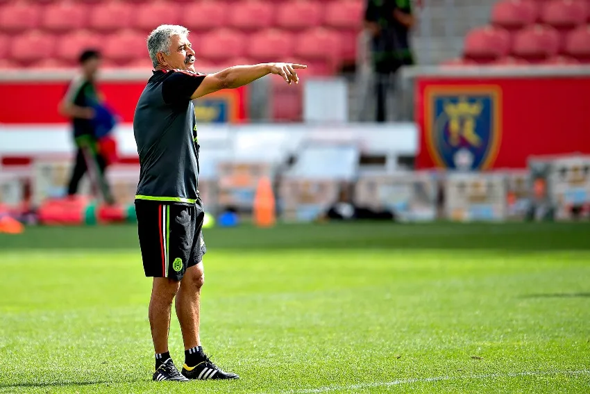 MEXSPORT Tuca Ferretti como DT interino de México