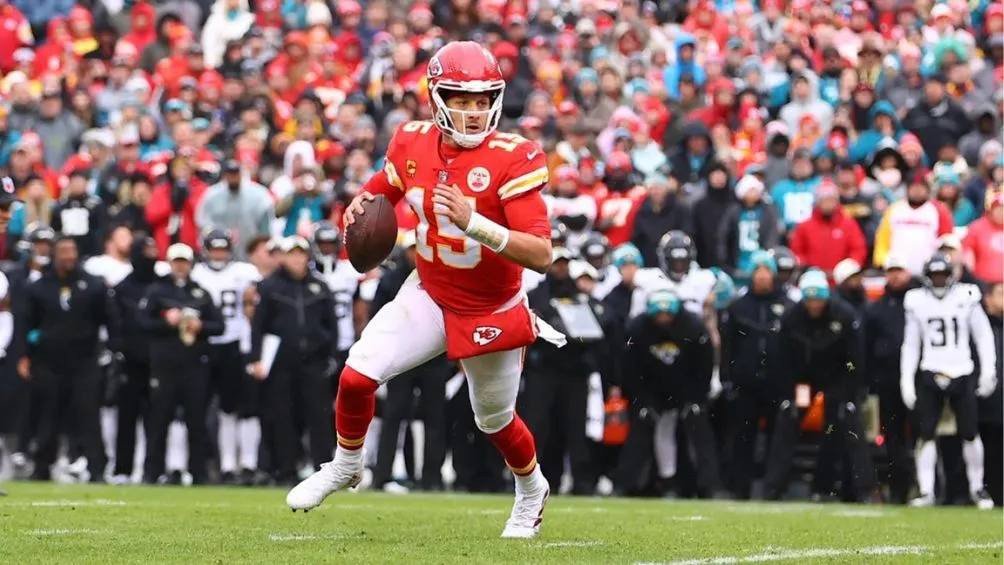 KANSAS CITY CHIEFS Mahomes previo a la lesión de tobillo