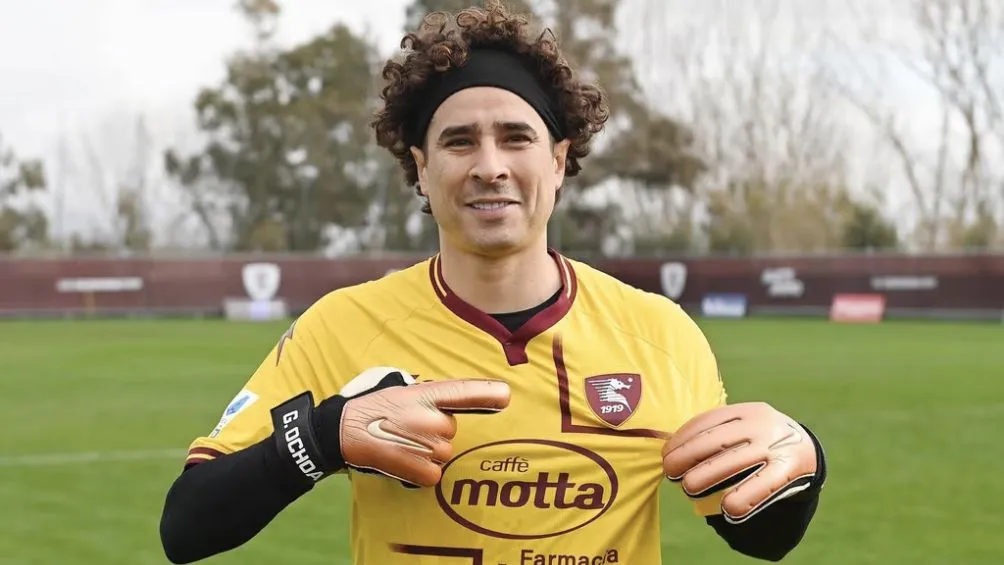 AP El mexicano es nuevo portero del Salernitana