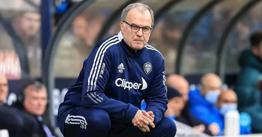 AP Loco Bielsa cuando dirigía en la Premier League
