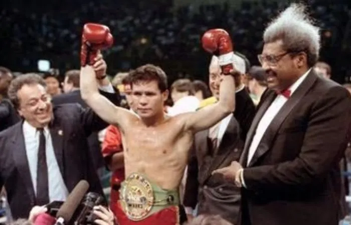 ESPECIAL Julio César Chávez en su pelea en el Estadio Azteca