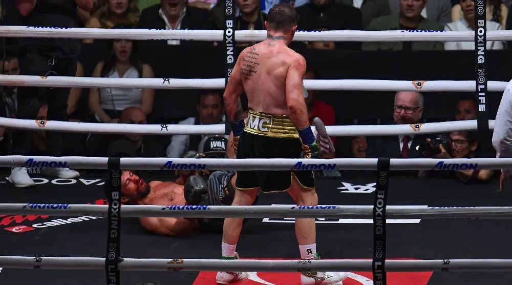 MEXSPORT Canelo Álvarez venció a John Ryder