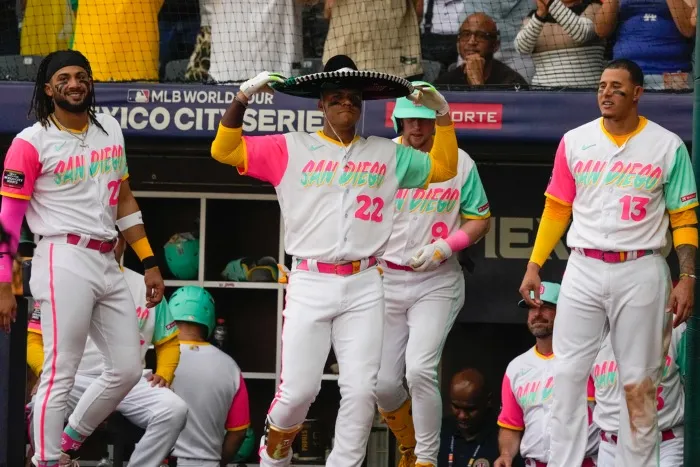 AP Jugadores del San Diego Padres en México