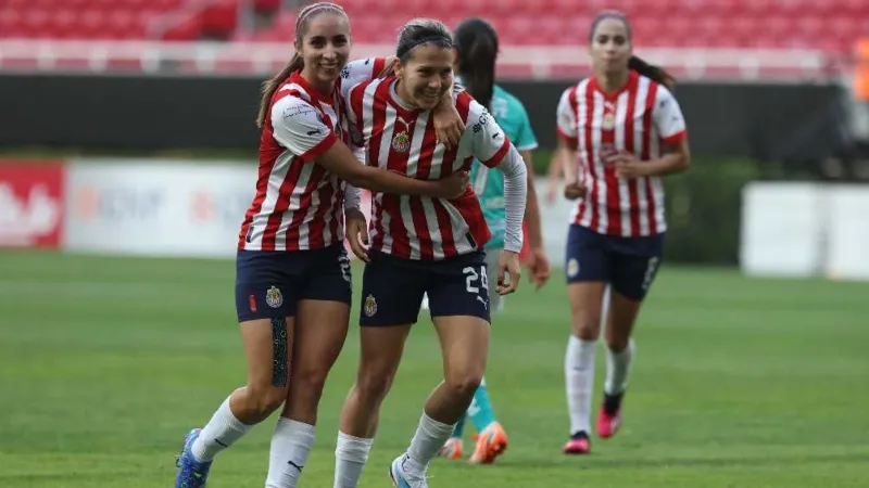 MEXSPORT Cervantes y Torres celebran una anotación